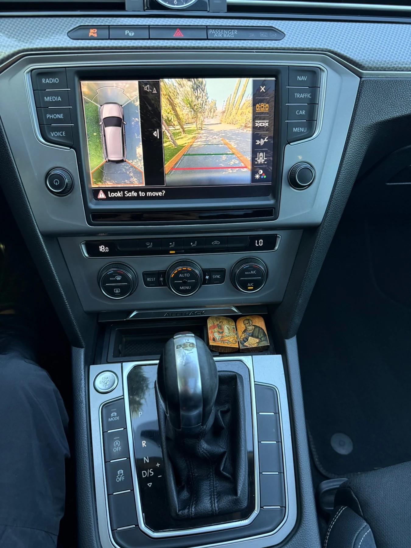 VW Alltrack 2.0TDI 4Motion ТОП Digital Keyless ПАНОРАМА ЛИЗИНГ, снимка 16 - Автомобили и джипове - 56352585