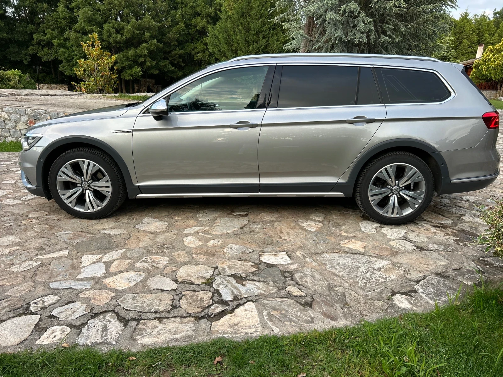 VW Alltrack 2.0TDI 4Motion ТОП Digital Keyless ПАНОРАМА ЛИЗИНГ, снимка 7 - Автомобили и джипове - 54635974