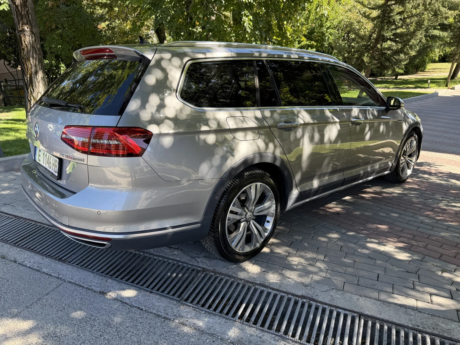 VW Alltrack 2.0TDI 4Motion ТОП Digital Keyless ПАНОРАМА ЛИЗИНГ, снимка 5 - Автомобили и джипове - 56352585