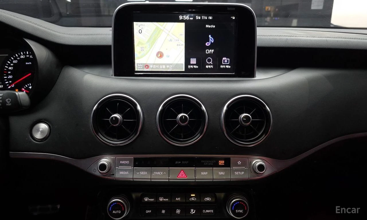Kia Stinger 3.3* GT* �������* ���������* �����* ������* ������ | Mobile.bg � ����������� 10