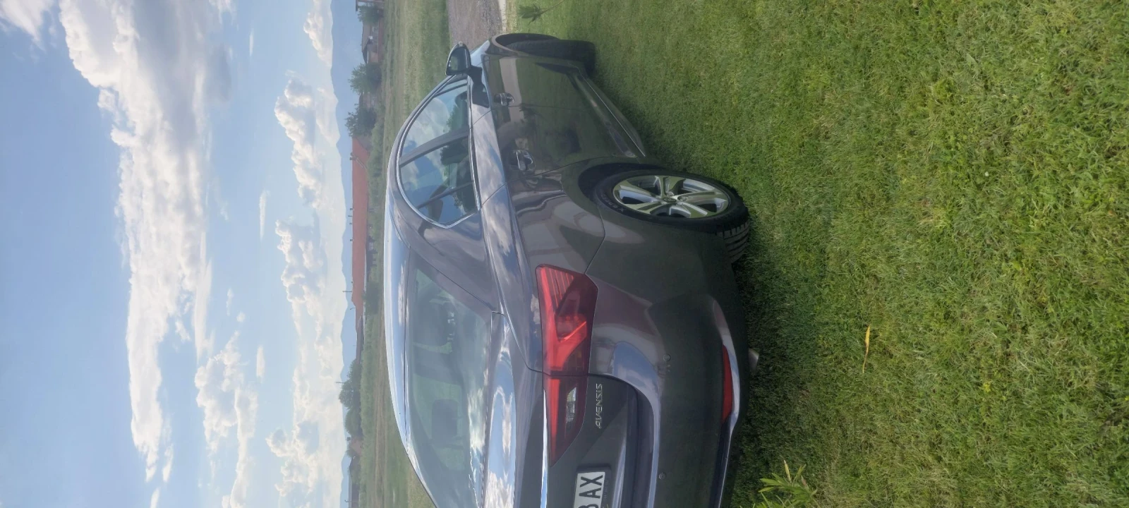 Toyota Avensis T27, снимка 2 - Автомобили и джипове - 54811054