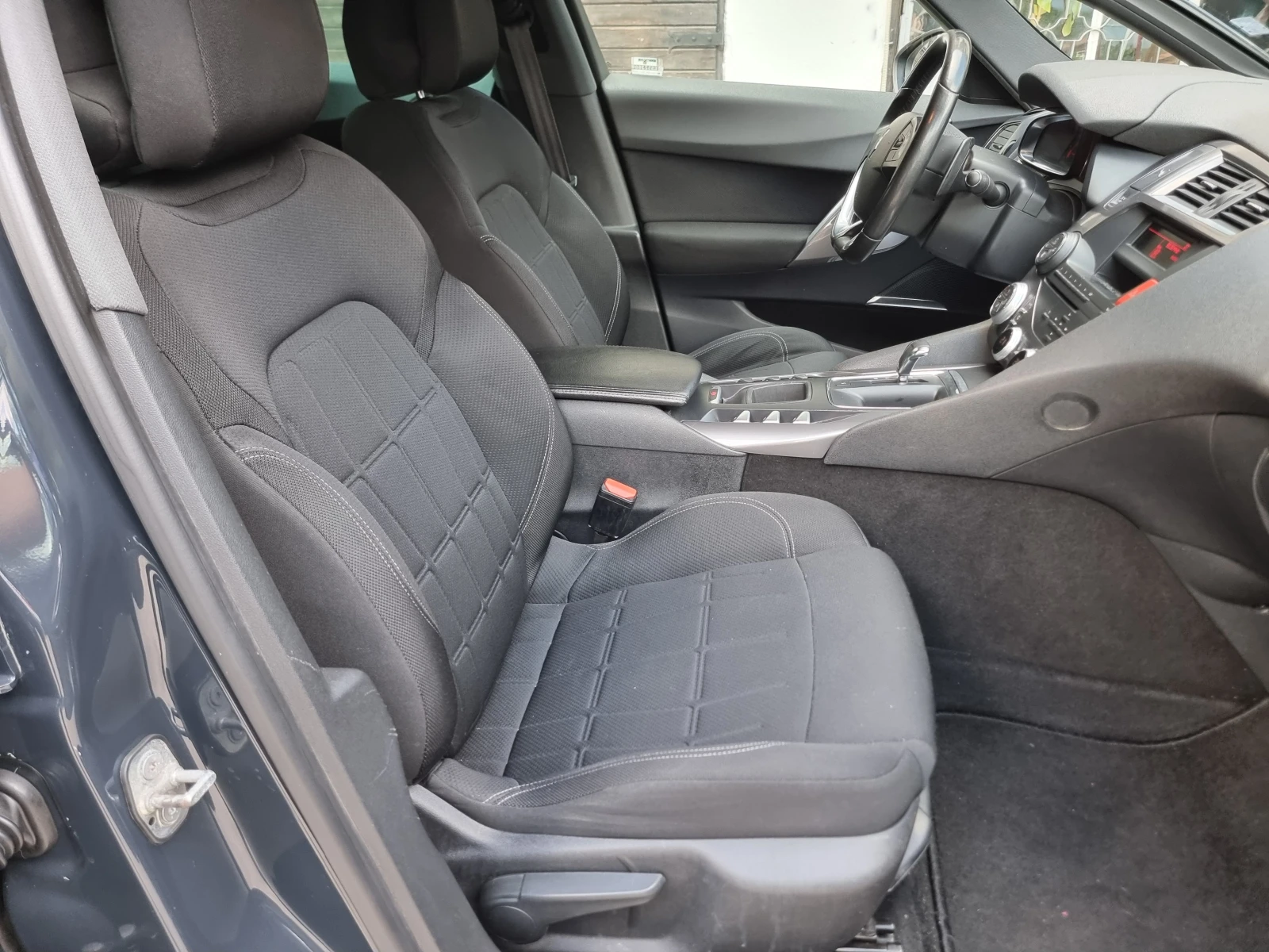 Citroen DS5 1.6HDI AVTOMAT , снимка 7 - Автомобили и джипове - 54976419