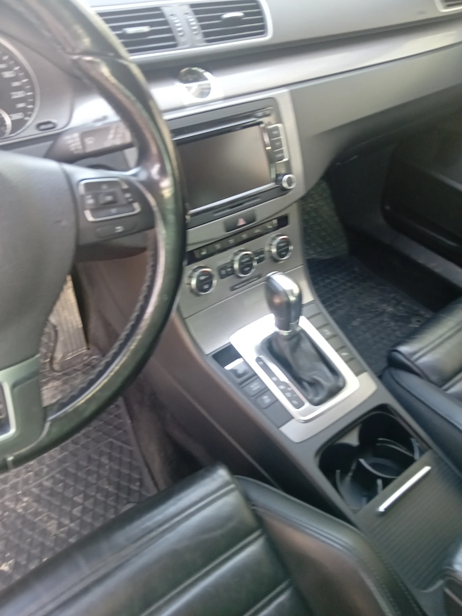 VW Passat 2.0 TDI 170 к.с, снимка 4 - Автомобили и джипове - 54997870