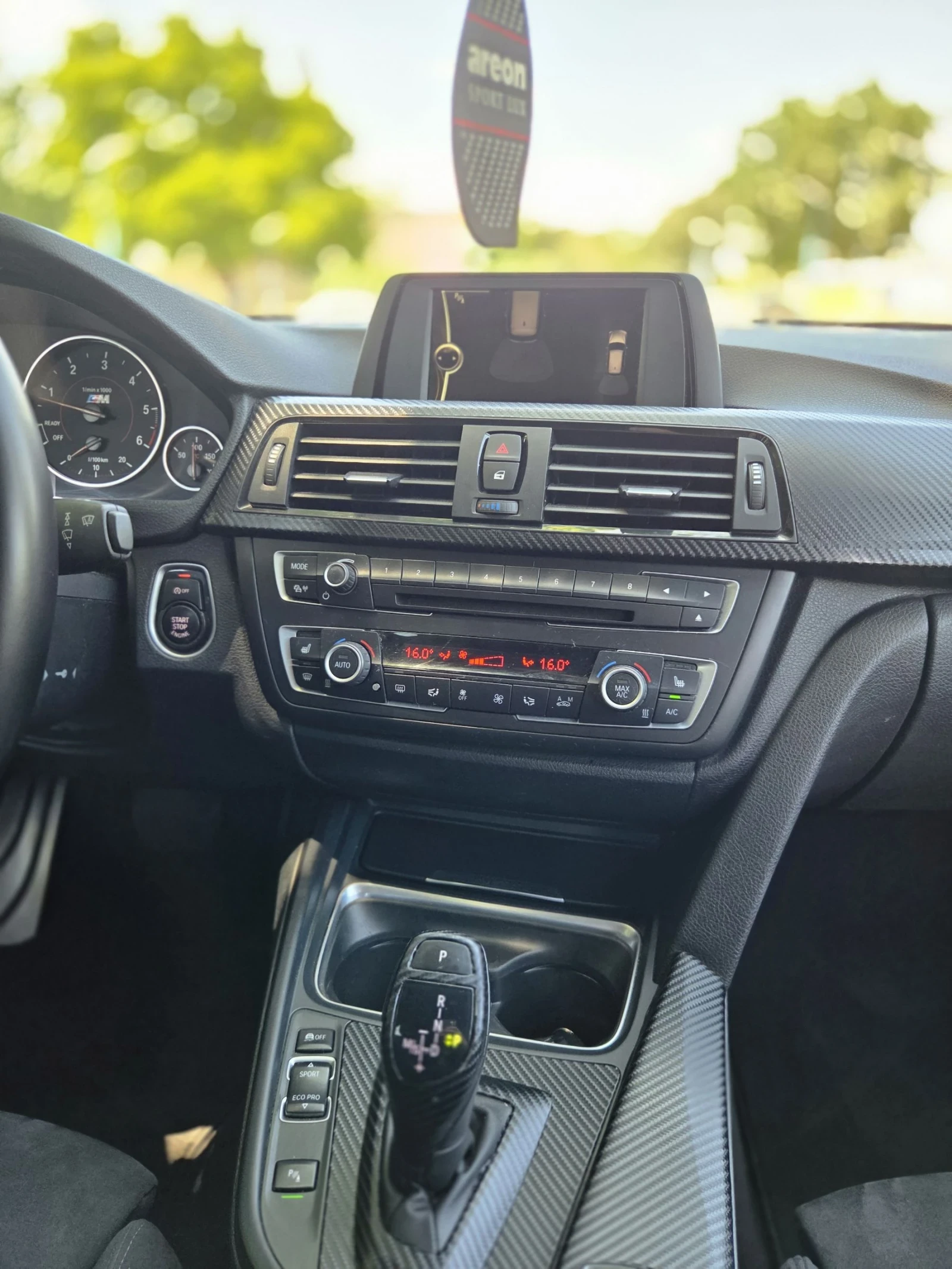 BMW 330 XD M-pack, снимка 11 - Автомобили и джипове - 55239474