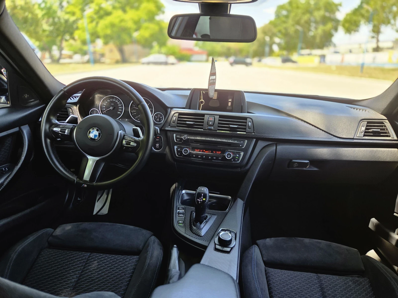 BMW 330 XD M-pack, снимка 9 - Автомобили и джипове - 55239474