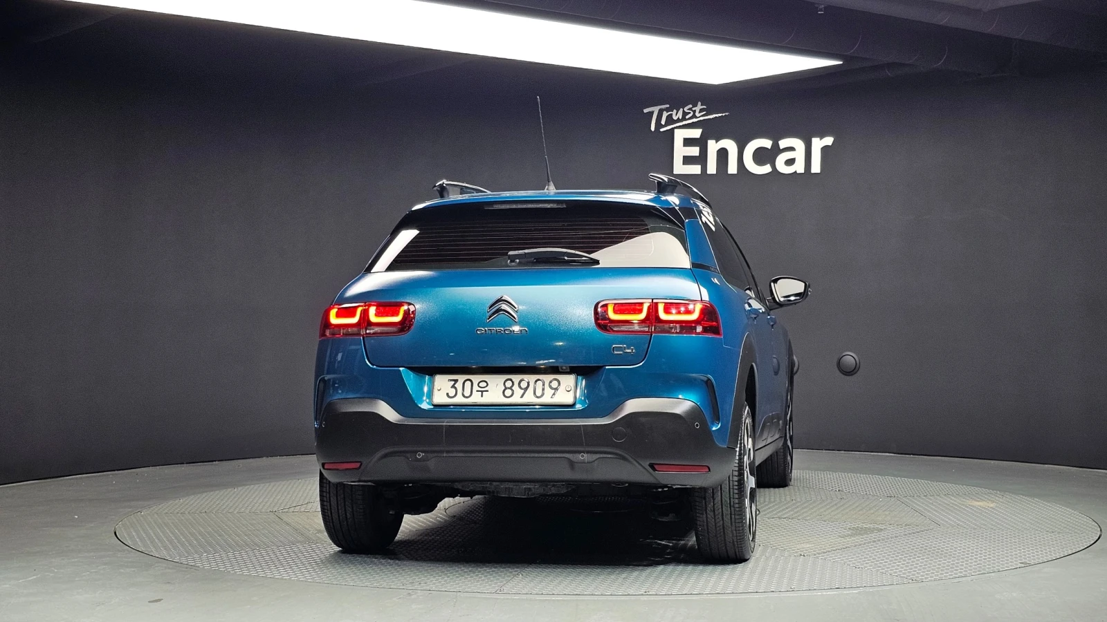 Citroen C4 Cactus 1.6* BlueHDI* Navi* Camera, снимка 6 - Автомобили и джипове - 55324775