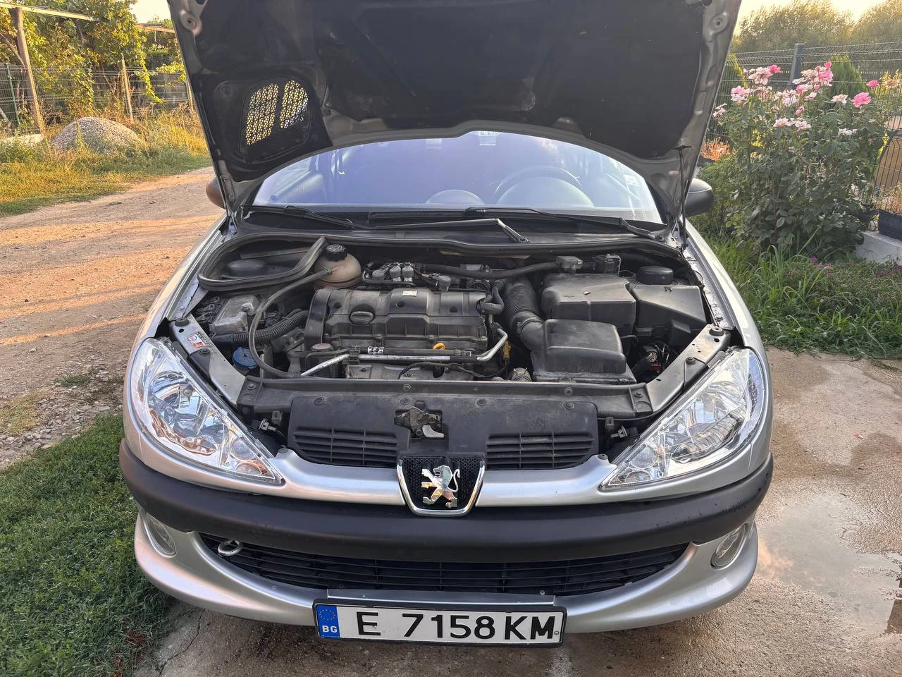 Peugeot 206, снимка 7 - Автомобили и джипове - 55808566