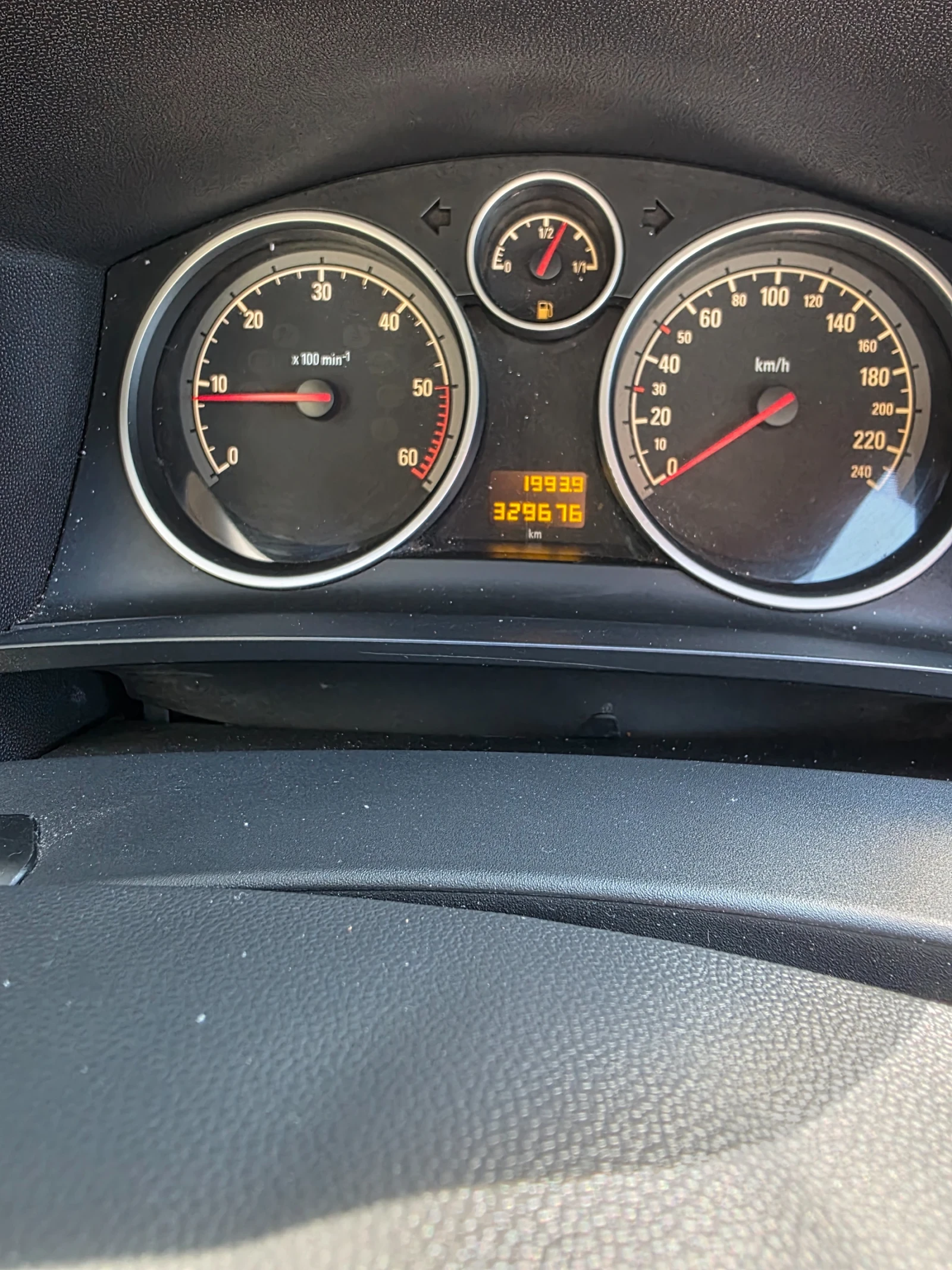 Opel Zafira, снимка 8 - Автомобили и джипове - 56092159