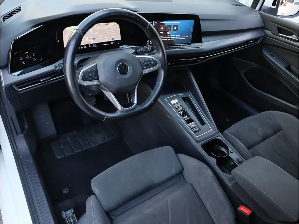 VW Golf 1.4 eHybrid PHEV, снимка 8 - Автомобили и джипове - 56202262