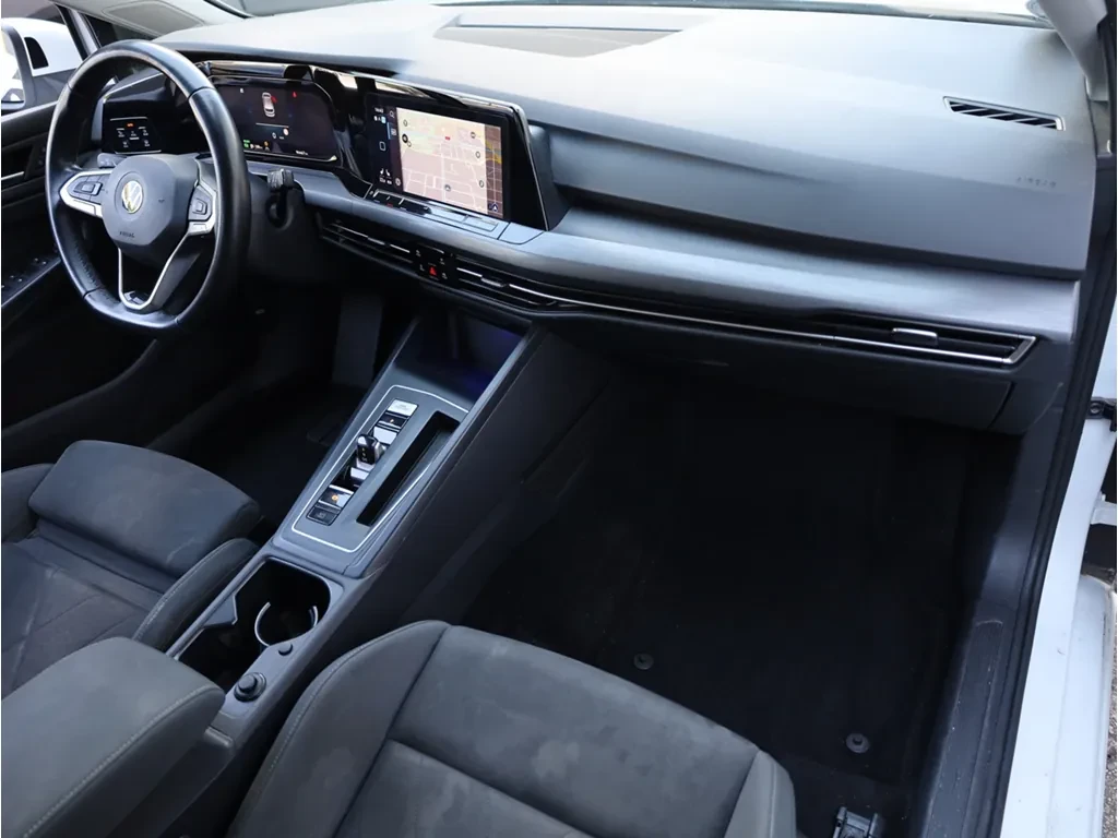VW Golf 1.4 eHybrid PHEV, снимка 10 - Автомобили и джипове - 56202262