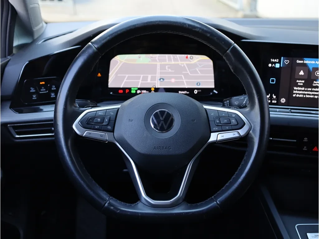 VW Golf 1.4 eHybrid PHEV, снимка 11 - Автомобили и джипове - 56202262