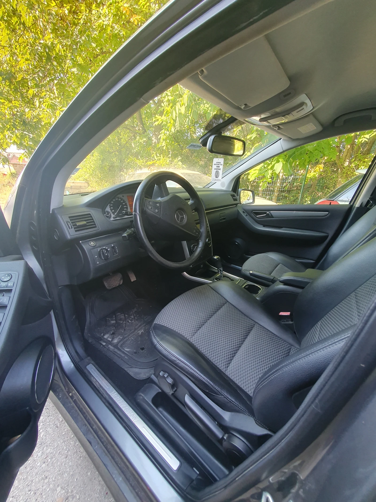 Mercedes-Benz B 200 Лек автомобил, снимка 10 - Автомобили и джипове - 56321501