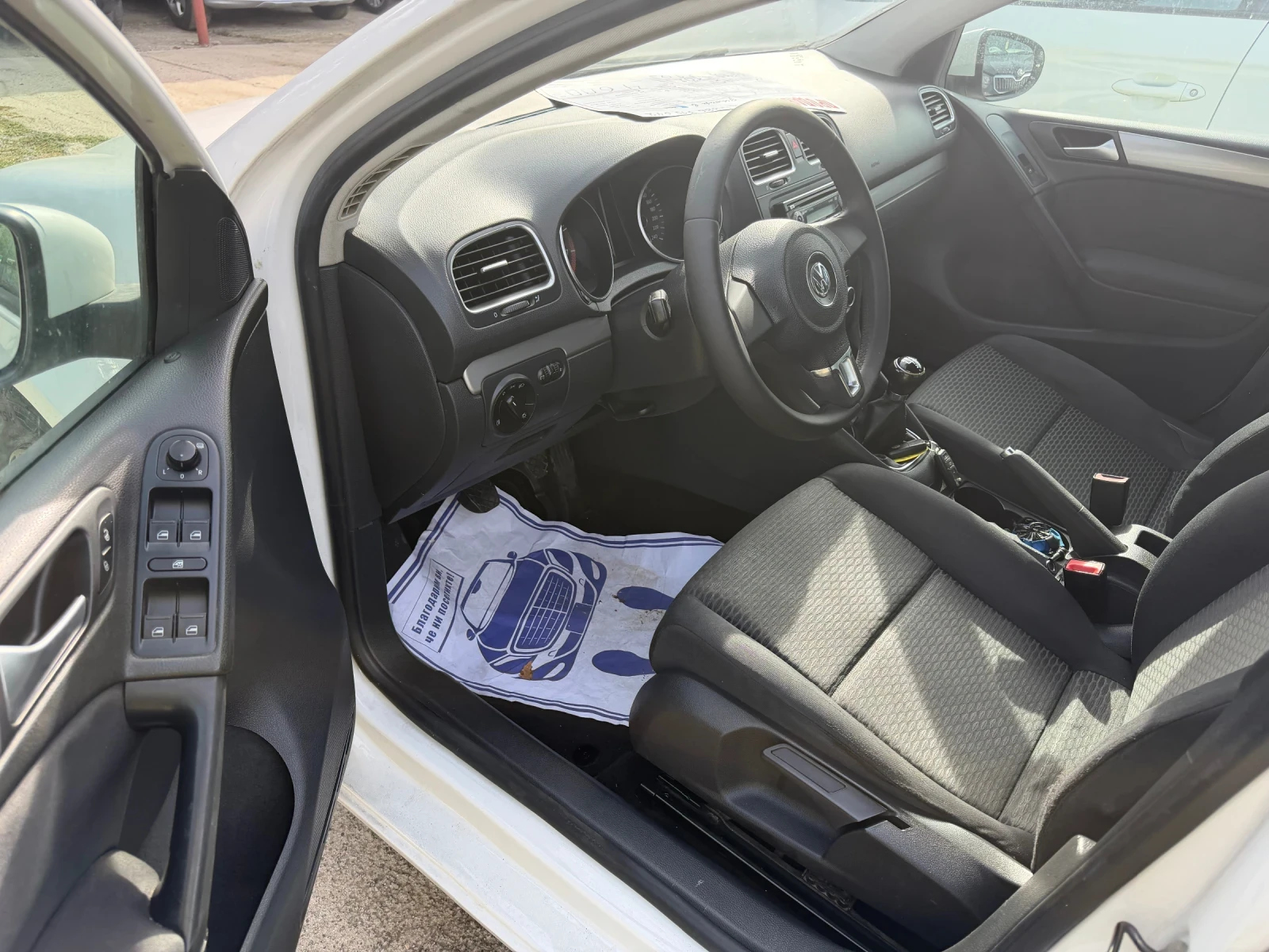 VW Golf 1.6, GAZ, снимка 4 - Автомобили и джипове - 56589107
