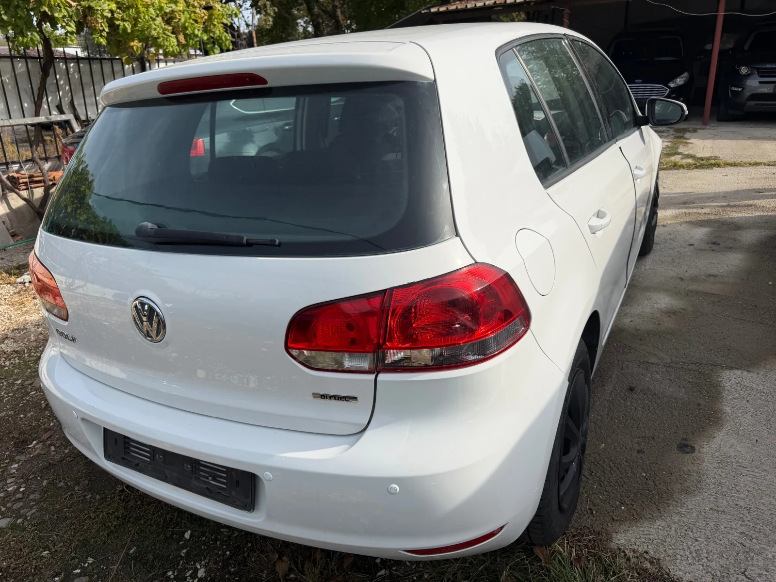 VW Golf 1.6, GAZ, снимка 11 - Автомобили и джипове - 56589107