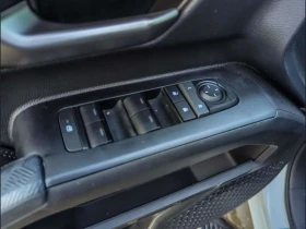 Toyota Tacoma HYBRID, снимка 16