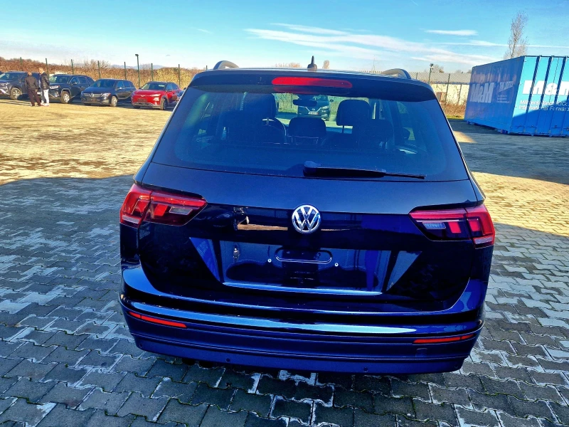 VW Tiguan 2.0i 4x4 автоматик , снимка 5 - Автомобили и джипове - 49191067