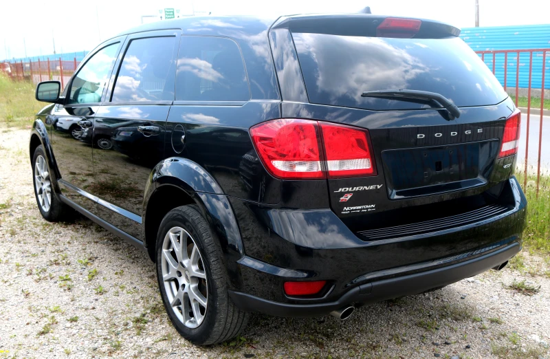 Dodge Journey 3.6 V6 4x4, снимка 5 - Автомобили и джипове - 48200931