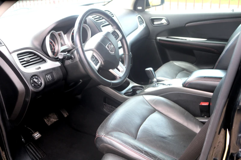 Dodge Journey 3.6 V6 4x4, снимка 7 - Автомобили и джипове - 48200931