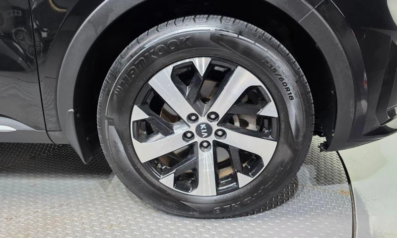 Kia Sorento Diesel 2.2 2WD Noblesse, снимка 5 - Автомобили и джипове - 52108177