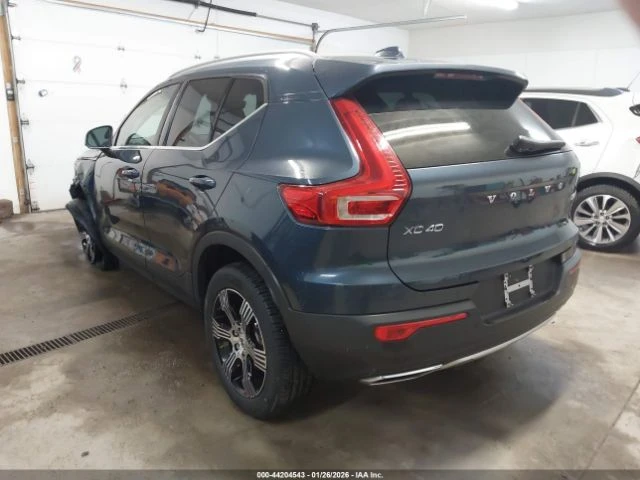 Volvo XC40 T5 INSCRIPTION - изображение 3
