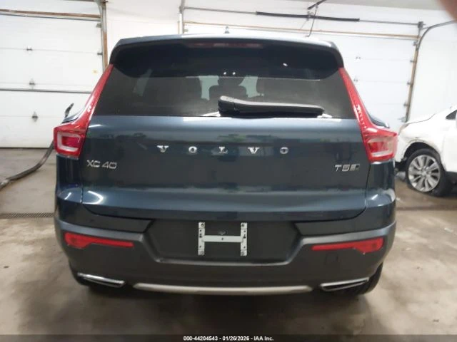 Volvo XC40 T5 INSCRIPTION - изображение 9