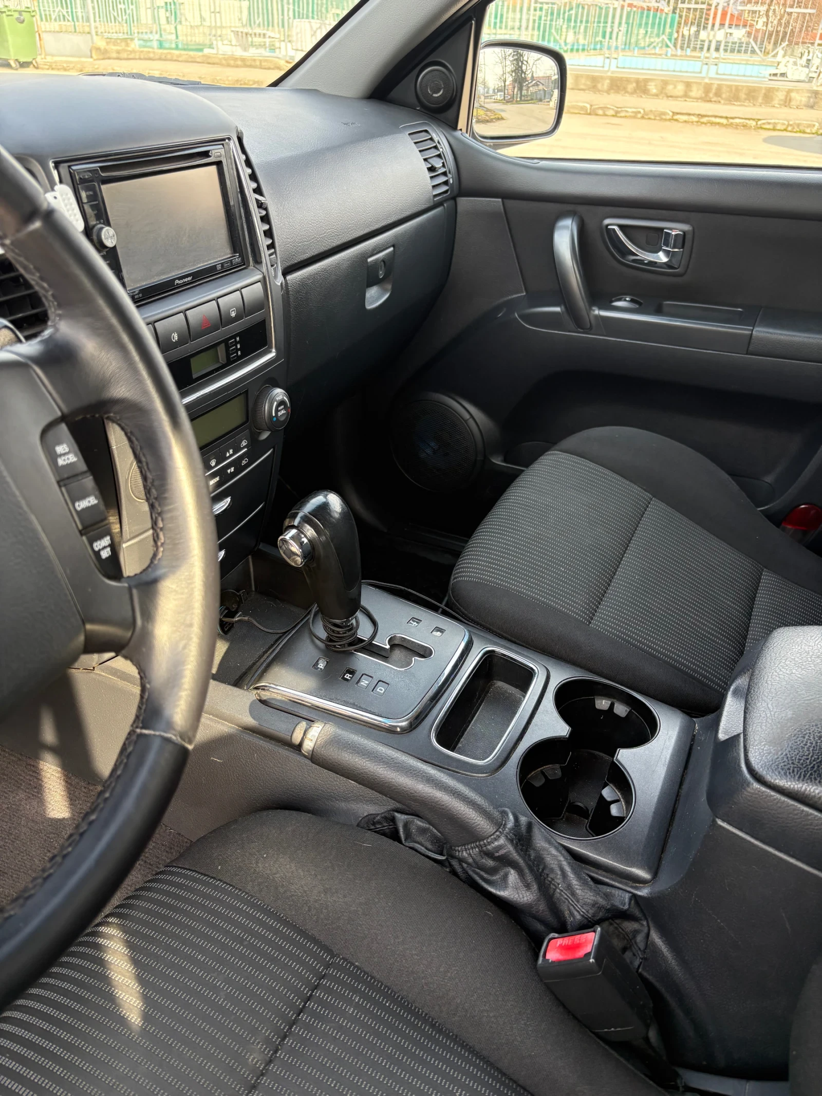 Kia Sorento 3.3 V6 LPG, снимка 7 - Автомобили и джипове - 53753183