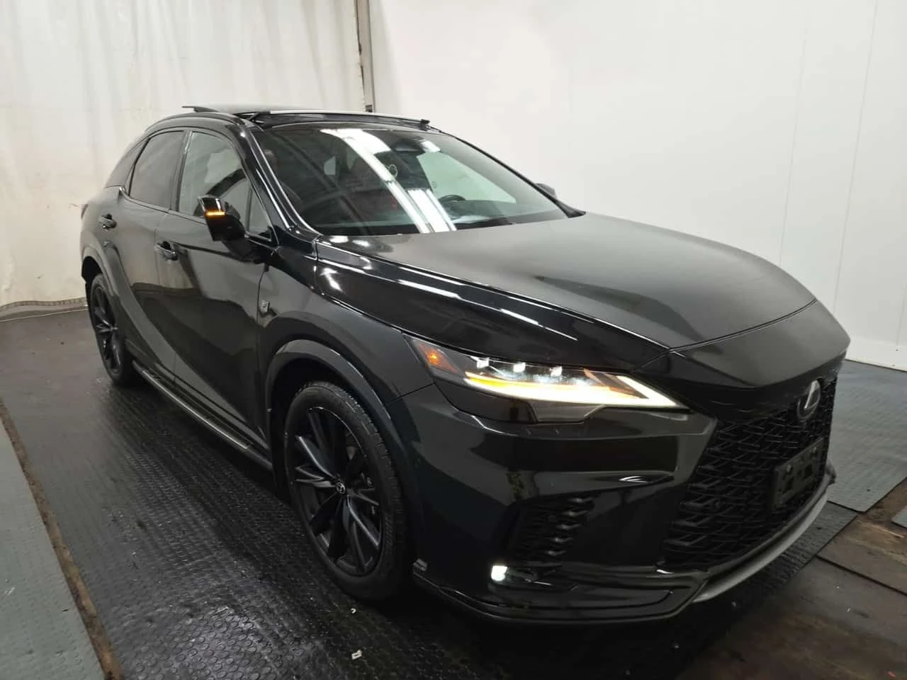 Lexus RX 500h F SPORT PERFORMANCE * * Един собственик * CARFAX *, снимка 2 - Автомобили и джипове - 54915949