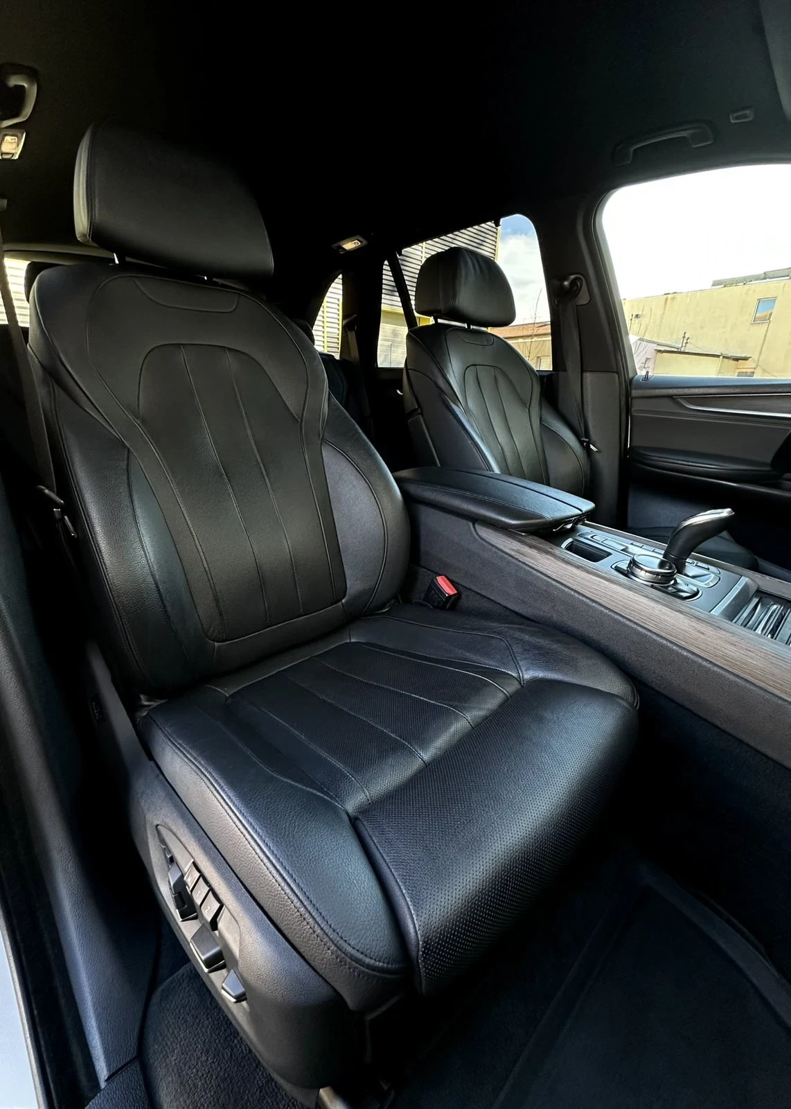 BMW X5 H/K Soft close M-Pack, снимка 11 - Автомобили и джипове - 55523317