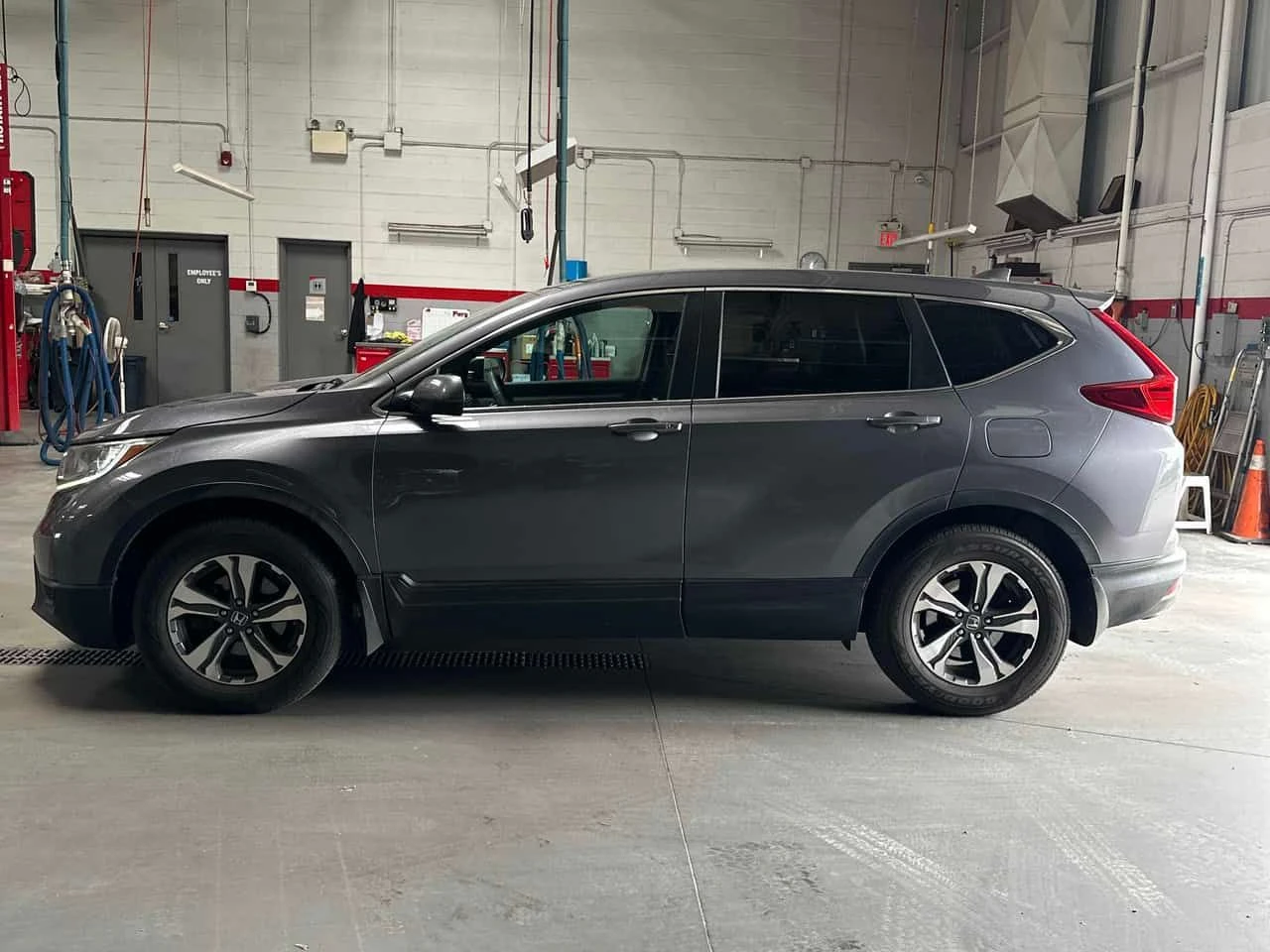 Honda Cr-v * LX * АВТОКРЕДИТ БЕЗ ПЪРВОНАЧАЛНА ВНОСКА* , снимка 2 - Автомобили и джипове - 55640745