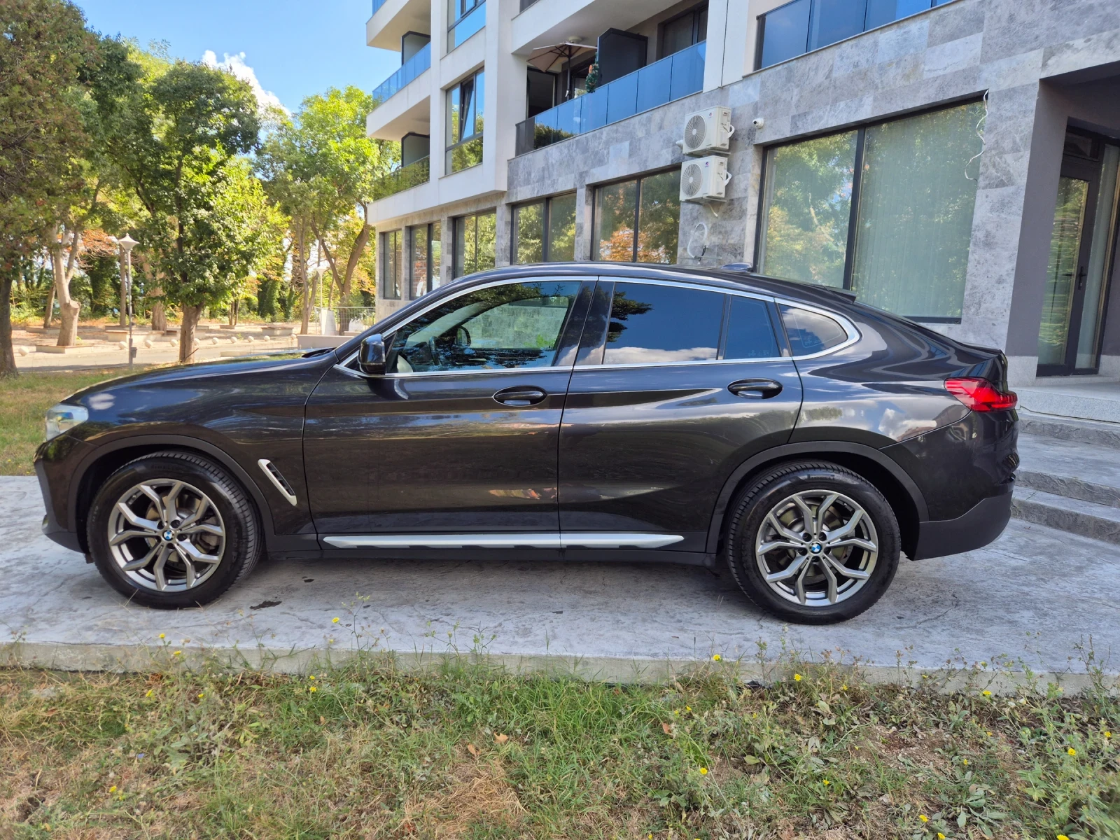BMW X4 НАВИ* КОЖА* CARPLAY* XDRIVE* LED, снимка 8 - Автомобили и джипове - 56116660