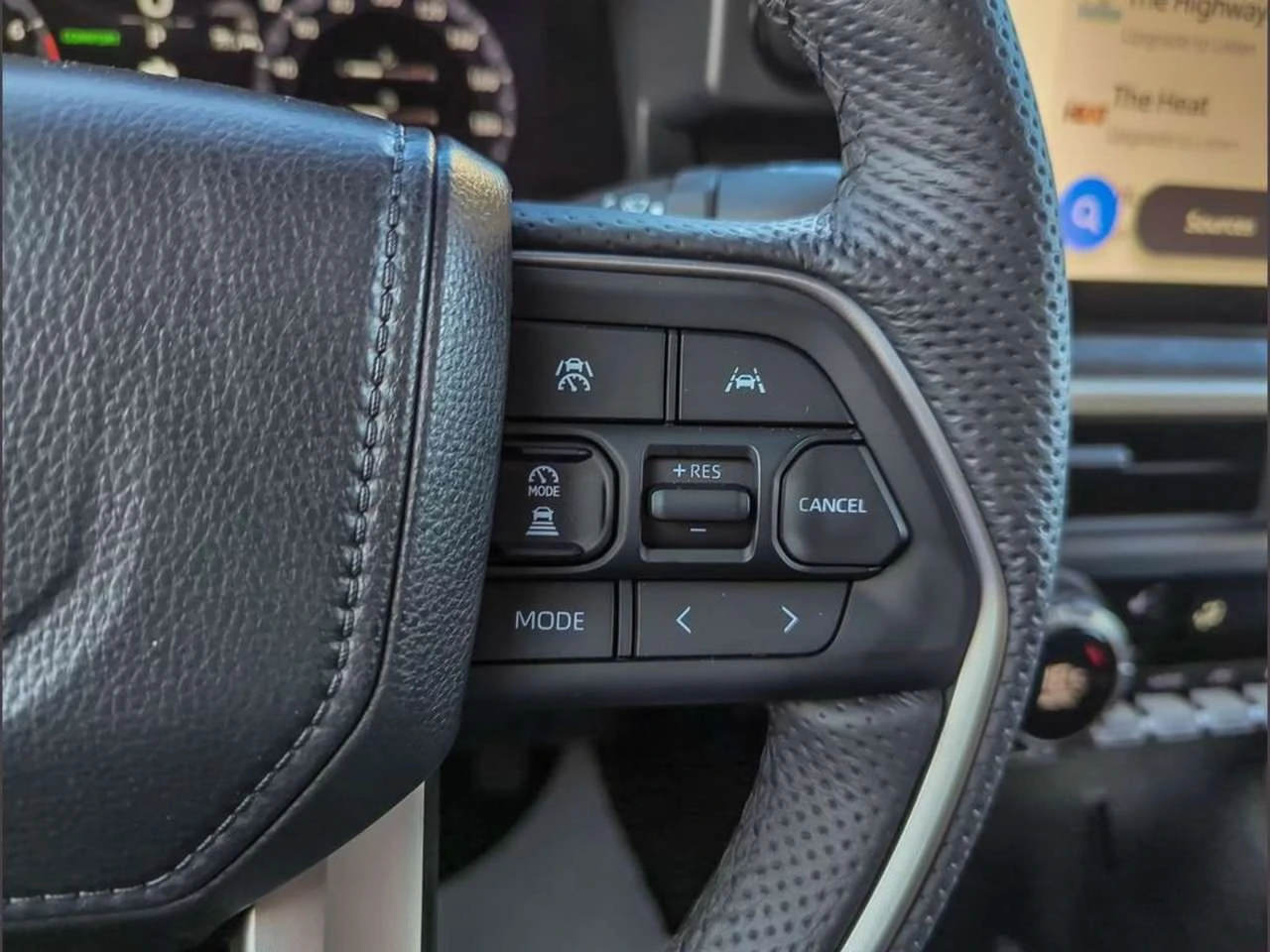 Toyota Tacoma HYBRID, снимка 15 - Автомобили и джипове - 56705111