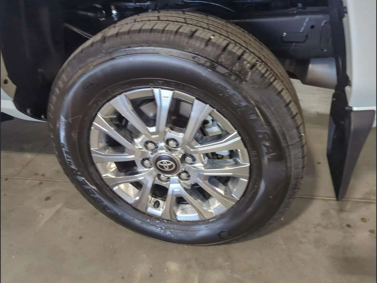 Toyota Tacoma HYBRID, снимка 6 - Автомобили и джипове - 56705111