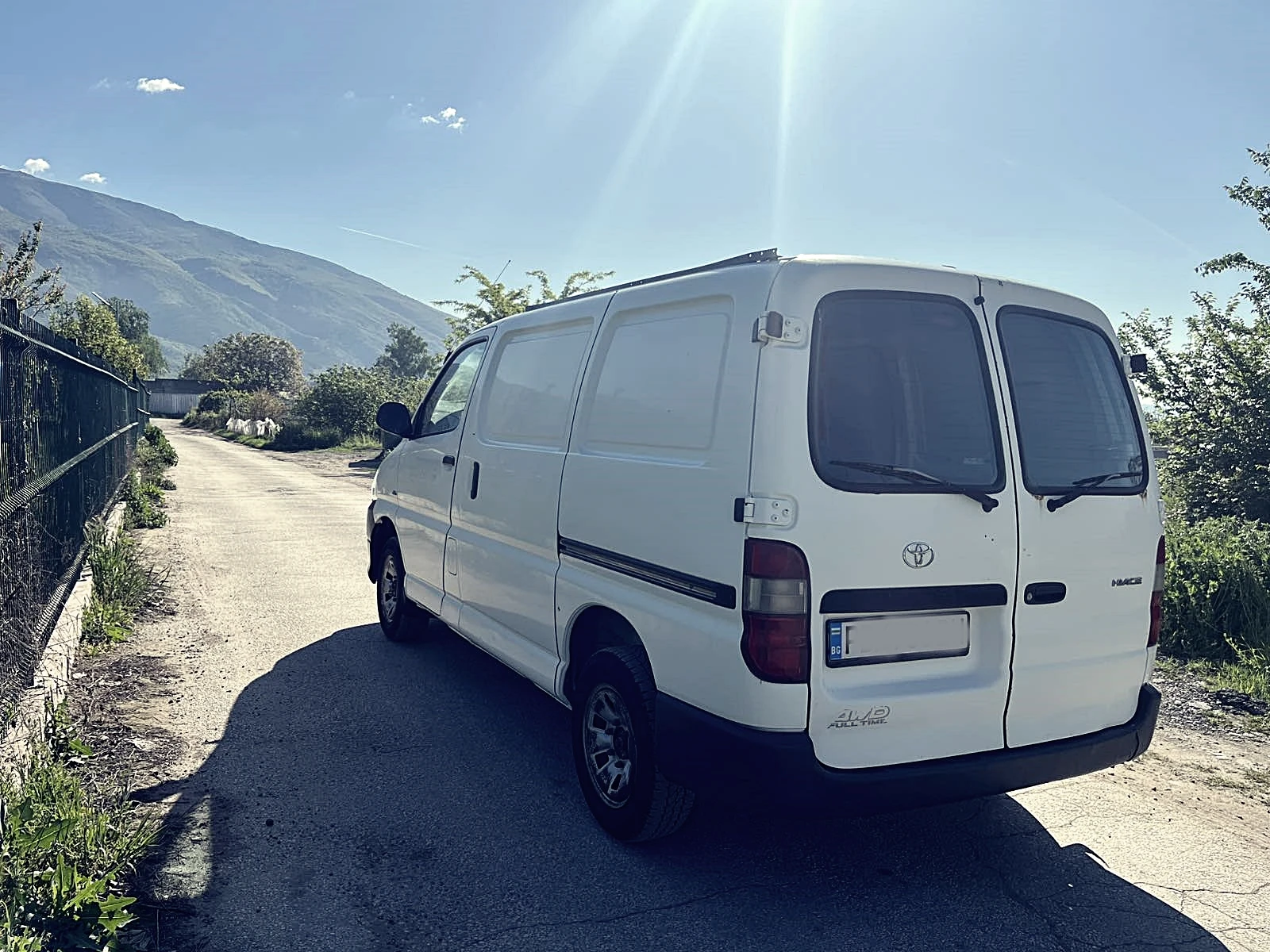 Toyota Hiace 2.5d4d 4x4 - изображение 4