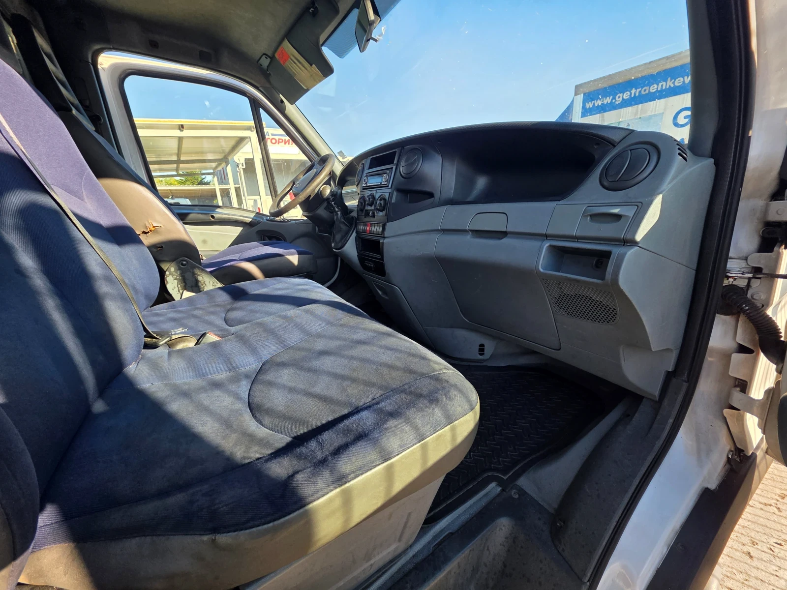 Iveco Daily, снимка 5 - Бусове и автобуси - 56322014