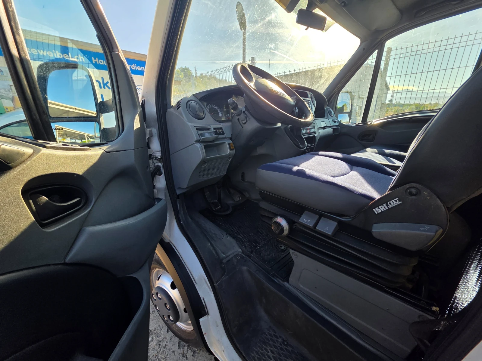 Iveco Daily, снимка 2 - Бусове и автобуси - 56322014