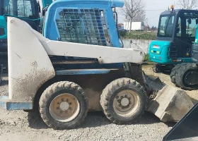 Мини челни товарачи GEHL 4640E Turbo, снимка 4