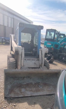 Мини челни товарачи GEHL 4640E Turbo, снимка 1