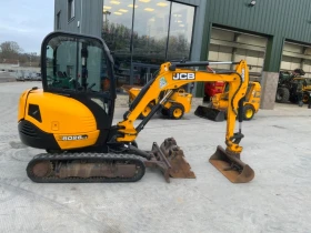      JCB 8026 CTS