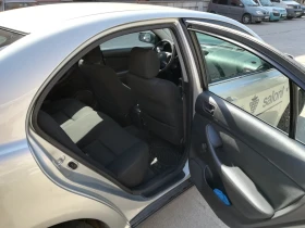 Toyota Avensis D-4D, снимка 8