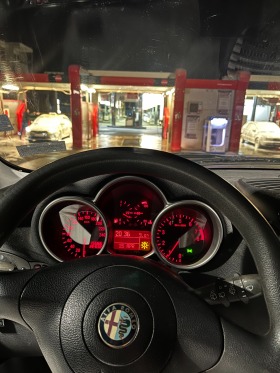 Обява за продажба на Alfa Romeo 147 TwinSpark 1.6 16V ГАЗ ~2 490 лв. - изображение 5