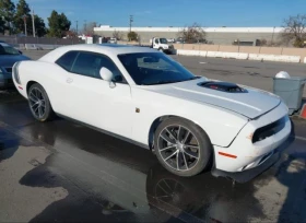     Dodge Challenger 392 Hemi Scat Pack Shaker