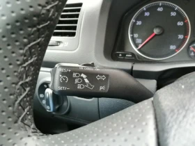 VW Golf 5 - 2600 € / 5085.16 лв. - 70255219 12
