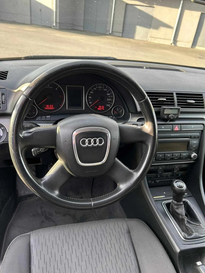 Audi A4, снимка 10 - Автомобили и джипове - 44598932