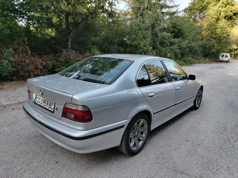 BMW 528, снимка 3 - Автомобили и джипове - 47110594