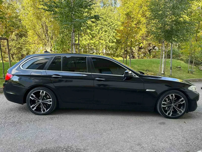 BMW 530  BMW F11 PANORAMA , снимка 3 - Автомобили и джипове - 47355168