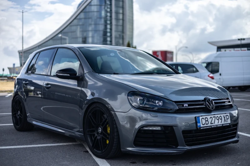 VW Golf MK6 R CS 306 к.с. RECARO Швейцария ОБСЛУЖЕН, снимка 1 - Автомобили и джипове - 47360168