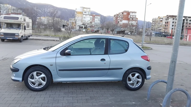 Peugeot 206, снимка 16 - Автомобили и джипове - 49064928