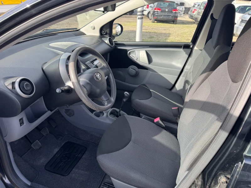 Toyota Aygo 1.0VVT-i 142000km.100%, снимка 10 - Автомобили и джипове - 49516001