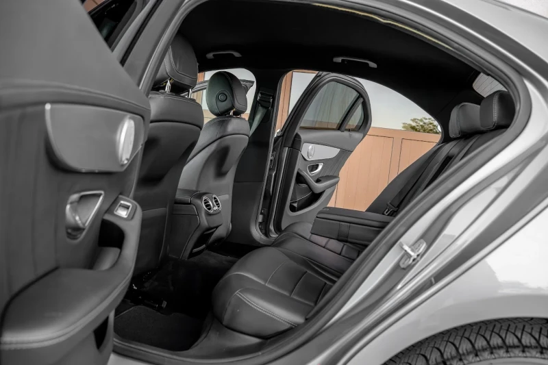 Mercedes-Benz C 220 AMG LINE/DISTRONIC/HEAD UP/BURMESTER, снимка 13 - Автомобили и джипове - 51478484
