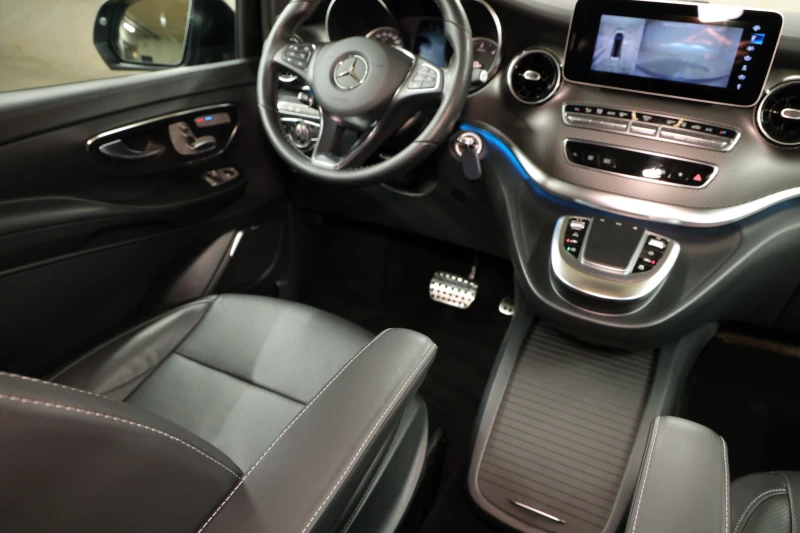 Mercedes-Benz V 300 d Avantgarde Edition Lang 4-MATIC AMG Paket, снимка 7 - Автомобили и джипове - 51933187